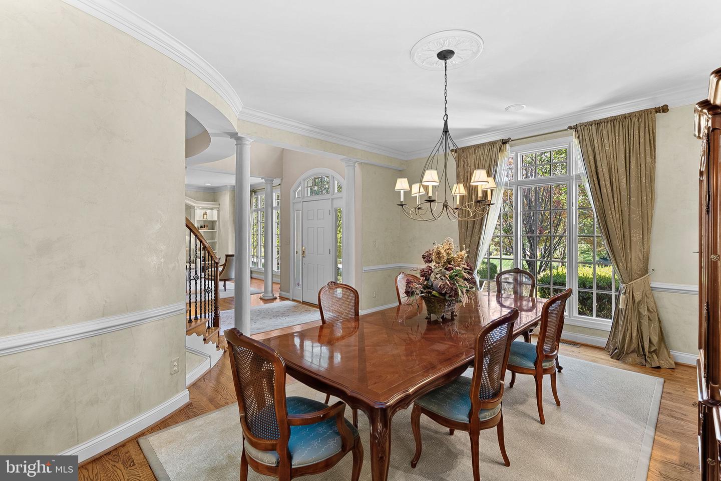 2793 MARSHALL LAKE DR, OAKTON, Virginia 22124, 5 Bedrooms Bedrooms, ,4 BathroomsBathrooms,Residential,For sale,2793 MARSHALL LAKE DR,VAFX2276364 MLS # VAFX2276364