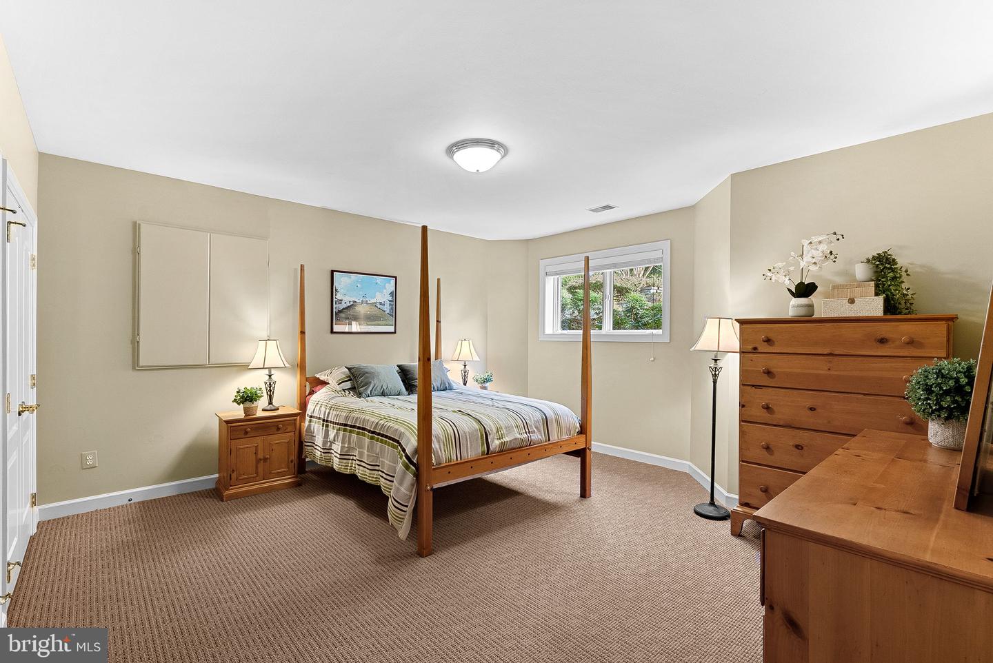 2793 MARSHALL LAKE DR, OAKTON, Virginia 22124, 5 Bedrooms Bedrooms, ,4 BathroomsBathrooms,Residential,For sale,2793 MARSHALL LAKE DR,VAFX2276364 MLS # VAFX2276364