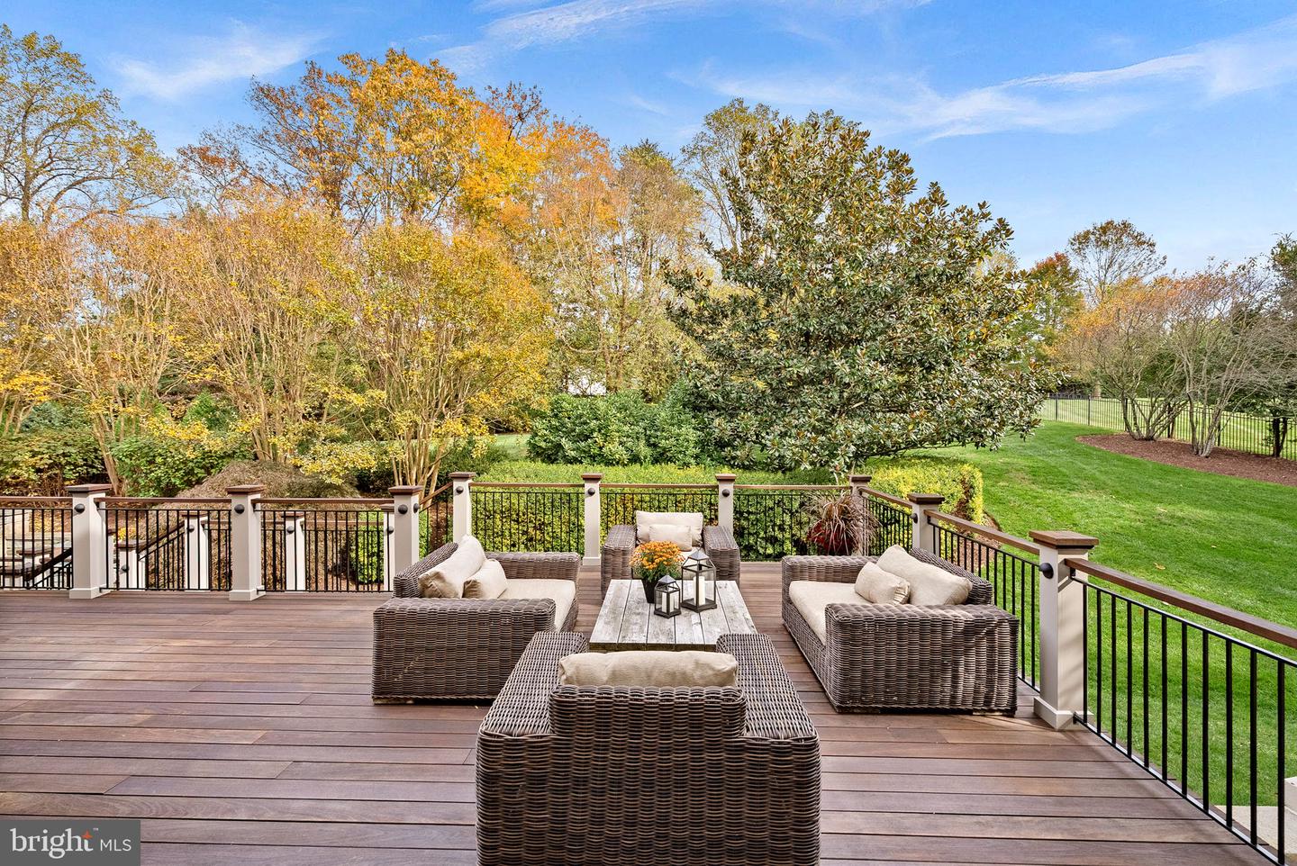 2793 MARSHALL LAKE DR, OAKTON, Virginia 22124, 5 Bedrooms Bedrooms, ,4 BathroomsBathrooms,Residential,For sale,2793 MARSHALL LAKE DR,VAFX2276364 MLS # VAFX2276364