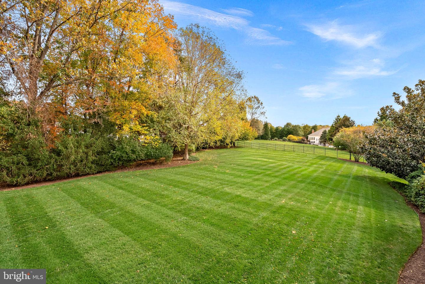 2793 MARSHALL LAKE DR, OAKTON, Virginia 22124, 5 Bedrooms Bedrooms, ,4 BathroomsBathrooms,Residential,For sale,2793 MARSHALL LAKE DR,VAFX2276364 MLS # VAFX2276364