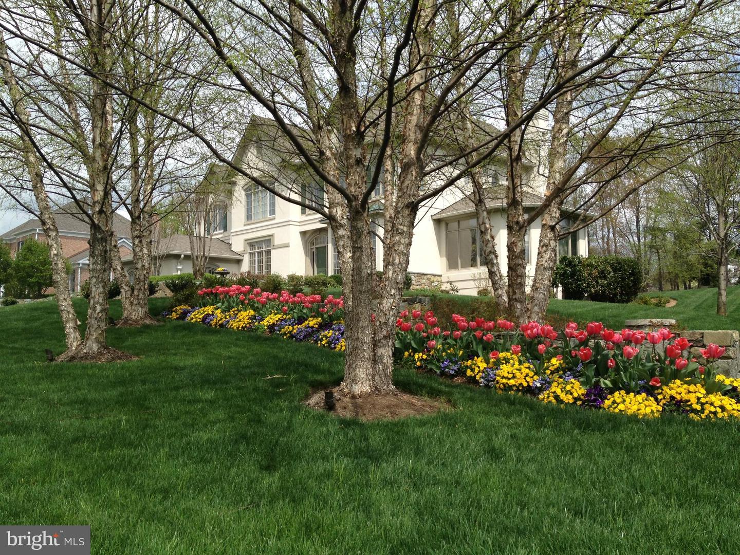 2793 MARSHALL LAKE DR, OAKTON, Virginia 22124, 5 Bedrooms Bedrooms, ,4 BathroomsBathrooms,Residential,For sale,2793 MARSHALL LAKE DR,VAFX2276364 MLS # VAFX2276364