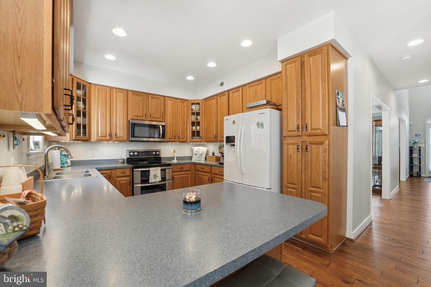 13019 TORCHLIGHT DR, WOODBRIDGE, Virginia 22193, 4 Bedrooms Bedrooms, 14 Rooms Rooms,3 BathroomsBathrooms,Residential,For sale,13019 TORCHLIGHT DR,VAPW2106868 MLS # VAPW2106868