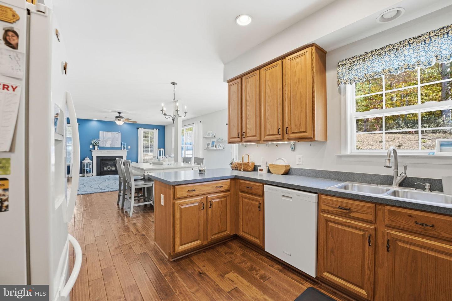 13019 TORCHLIGHT DR, WOODBRIDGE, Virginia 22193, 4 Bedrooms Bedrooms, 14 Rooms Rooms,3 BathroomsBathrooms,Residential,For sale,13019 TORCHLIGHT DR,VAPW2106868 MLS # VAPW2106868