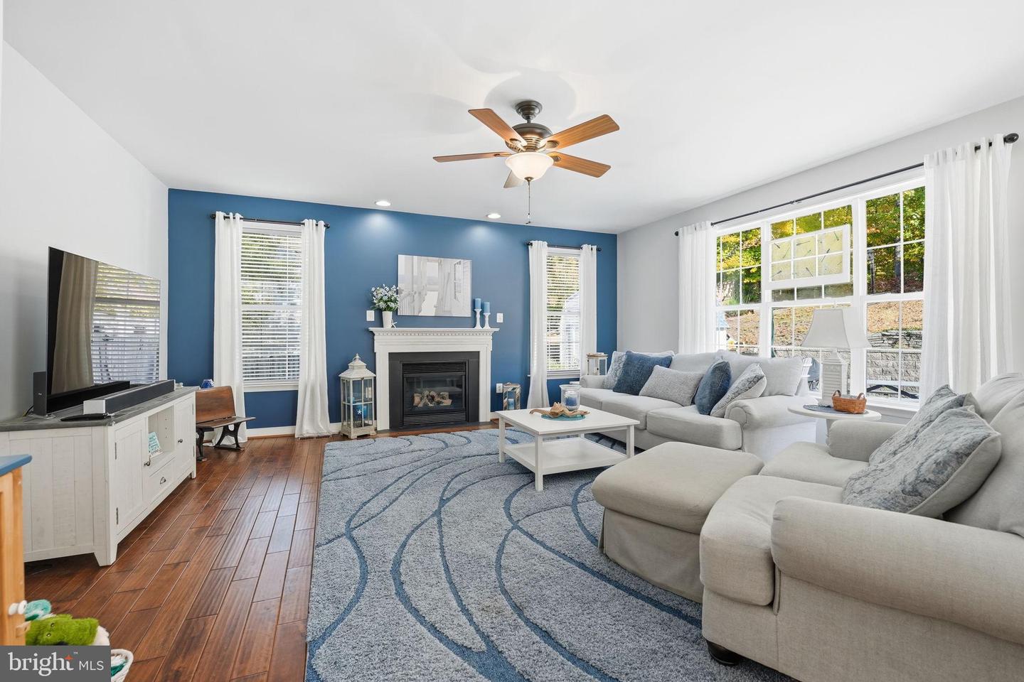 13019 TORCHLIGHT DR, WOODBRIDGE, Virginia 22193, 4 Bedrooms Bedrooms, 14 Rooms Rooms,3 BathroomsBathrooms,Residential,For sale,13019 TORCHLIGHT DR,VAPW2106868 MLS # VAPW2106868