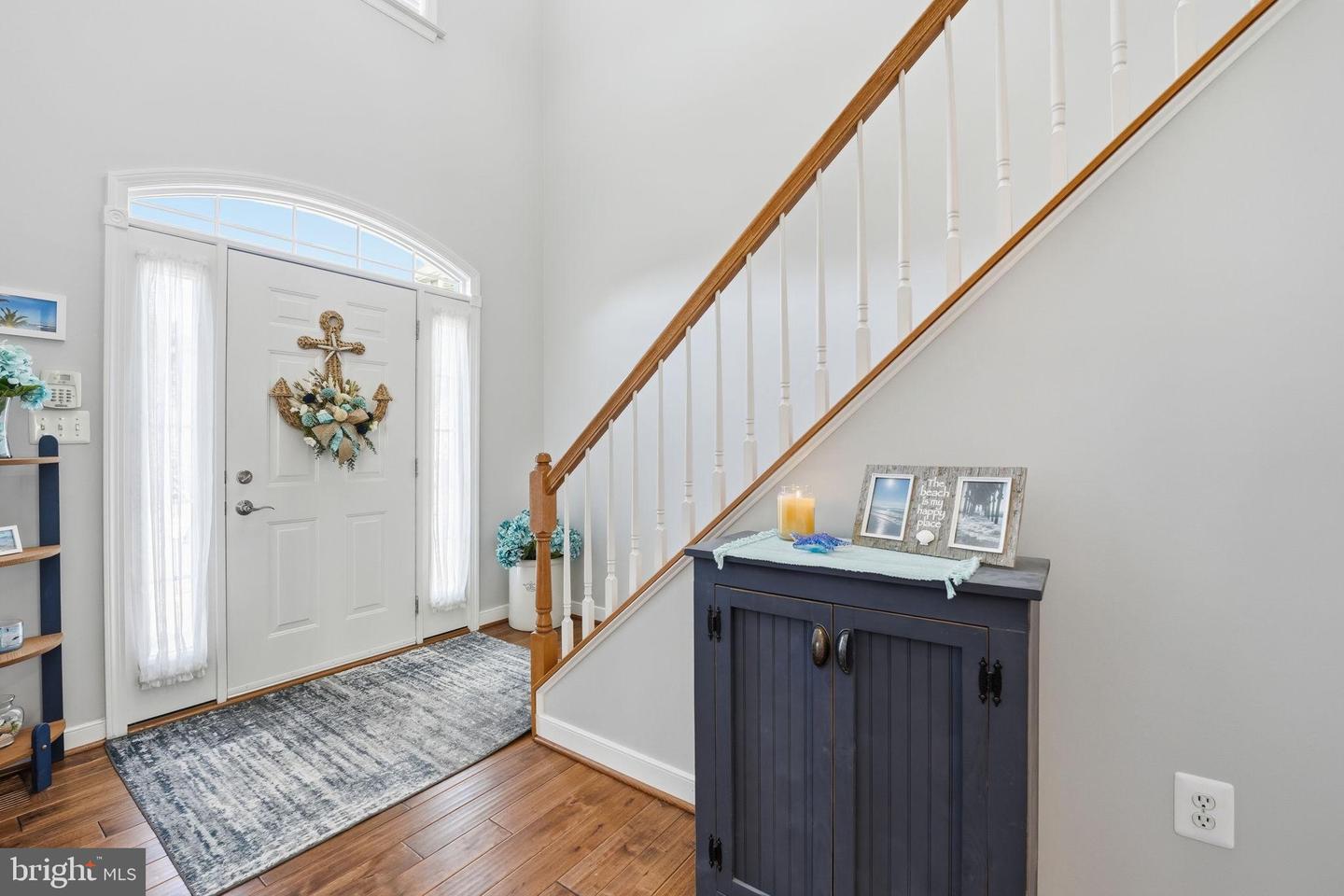 13019 TORCHLIGHT DR, WOODBRIDGE, Virginia 22193, 4 Bedrooms Bedrooms, 14 Rooms Rooms,3 BathroomsBathrooms,Residential,For sale,13019 TORCHLIGHT DR,VAPW2106868 MLS # VAPW2106868