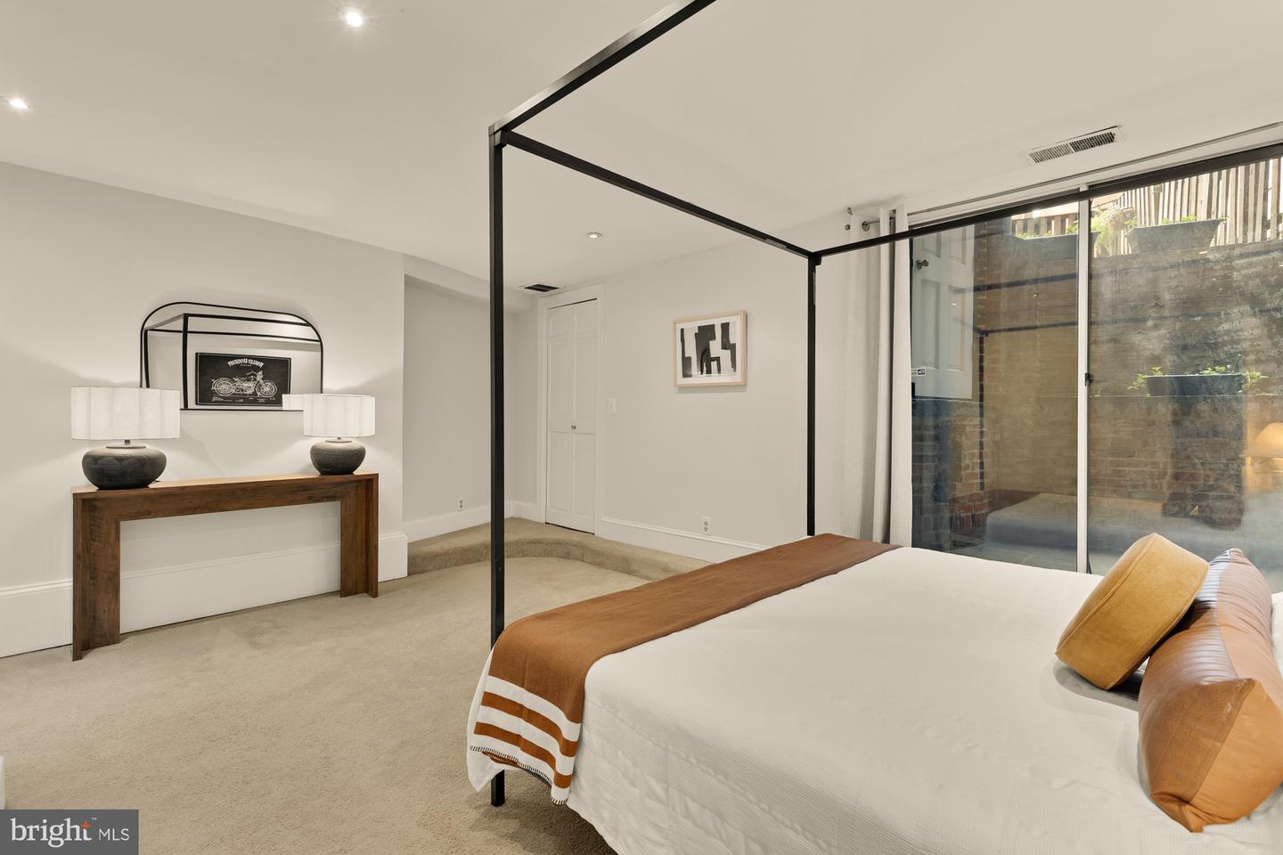 6 LOGAN CIR NW #2, WASHINGTON, District Of Columbia 20005, 2 Bedrooms Bedrooms, ,1 BathroomBathrooms,Residential,For sale,6 LOGAN CIR NW #2,DCDC2229860 MLS # DCDC2229860 6 LOGAN CIR NW #2, WASHINGTON, District Of Columbia 20005, 2 Bedrooms Bedrooms, ,1 BathroomBathrooms,Residential,For sale,6 LOGAN CIR NW #2,DCDC2229860 MLS # DCDC2229860