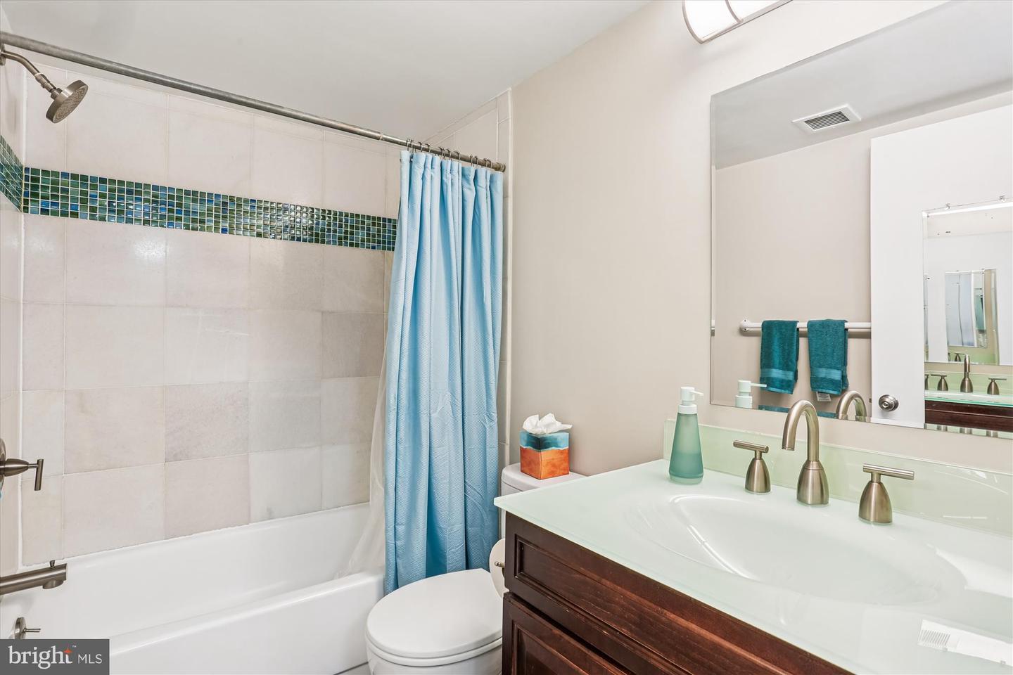 2501 K ST NW #5A, WASHINGTON, District Of Columbia 20037, 1 Bedroom Bedrooms, ,1 BathroomBathrooms,Residential,For sale,2501 K ST NW #5A,DCDC2229890 MLS # DCDC2229890 2501 K ST NW #5A, WASHINGTON, District Of Columbia 20037, 1 Bedroom Bedrooms, ,1 BathroomBathrooms,Residential,For sale,2501 K ST NW #5A,DCDC2229890 MLS # DCDC2229890