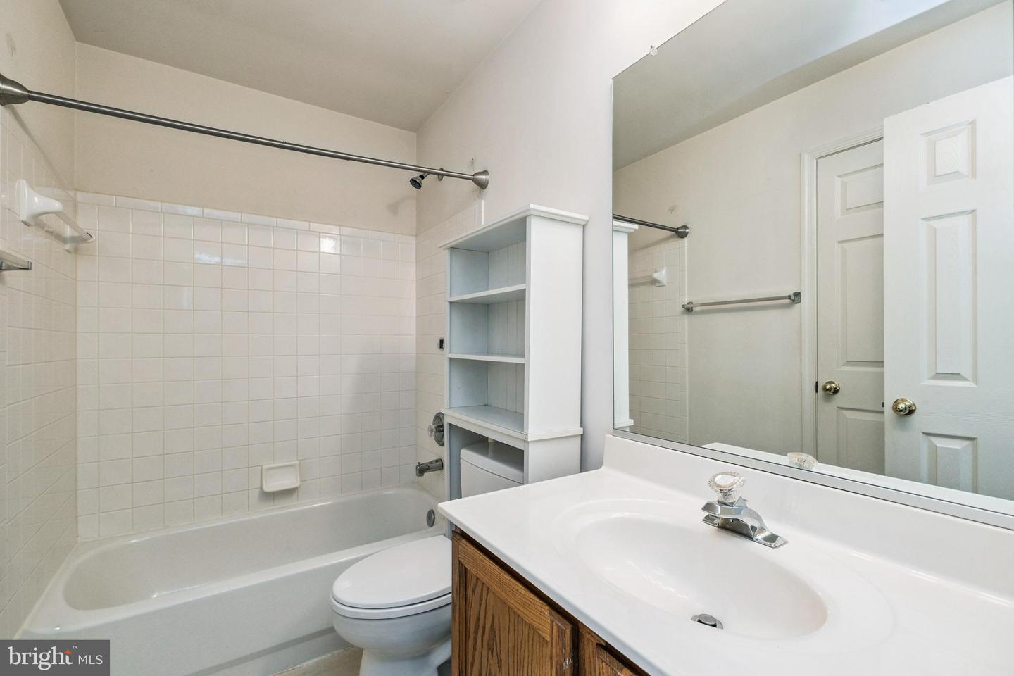 9061 SLATE STONE LOOP, BRISTOW, Virginia 20136, 3 Bedrooms Bedrooms, 7 Rooms Rooms,2 BathroomsBathrooms,Residential,For sale,9061 SLATE STONE LOOP,VAPW2106842 MLS # VAPW2106842