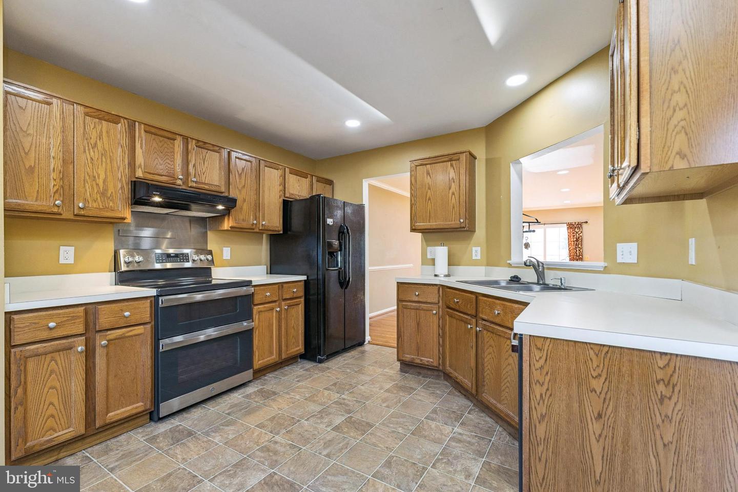 9061 SLATE STONE LOOP, BRISTOW, Virginia 20136, 3 Bedrooms Bedrooms, 7 Rooms Rooms,2 BathroomsBathrooms,Residential,For sale,9061 SLATE STONE LOOP,VAPW2106842 MLS # VAPW2106842