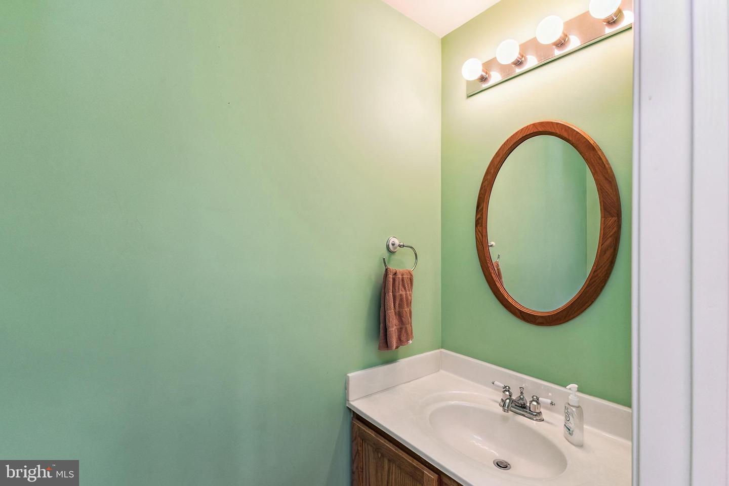 9061 SLATE STONE LOOP, BRISTOW, Virginia 20136, 3 Bedrooms Bedrooms, 7 Rooms Rooms,2 BathroomsBathrooms,Residential,For sale,9061 SLATE STONE LOOP,VAPW2106842 MLS # VAPW2106842