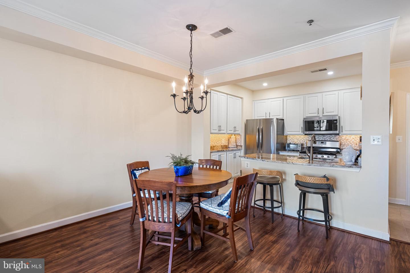 10328 SAGER AVE #424, FAIRFAX, Virginia 22030, 2 Bedrooms Bedrooms, ,2 BathroomsBathrooms,Residential,For sale,10328 SAGER AVE #424,VAFC2007266 MLS # VAFC2007266