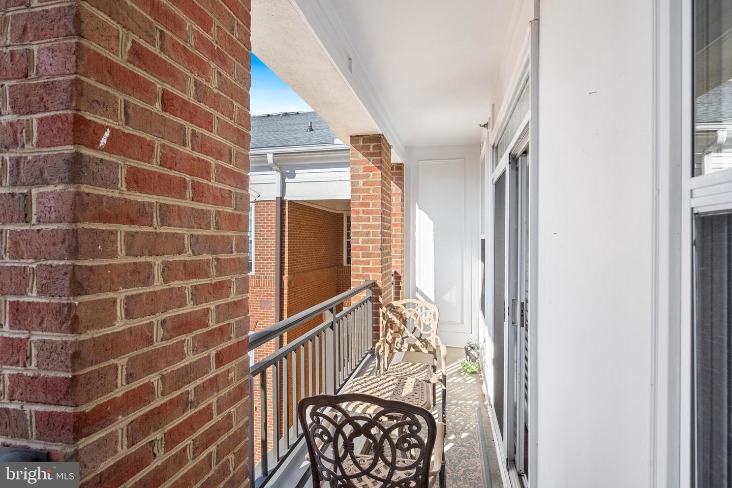 10328 SAGER AVE #424, FAIRFAX, Virginia 22030, 2 Bedrooms Bedrooms, ,2 BathroomsBathrooms,Residential,For sale,10328 SAGER AVE #424,VAFC2007266 MLS # VAFC2007266