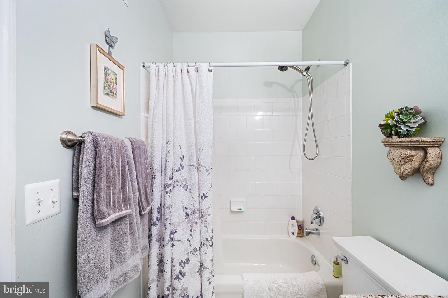 10328 SAGER AVE #424, FAIRFAX, Virginia 22030, 2 Bedrooms Bedrooms, ,2 BathroomsBathrooms,Residential,For sale,10328 SAGER AVE #424,VAFC2007266 MLS # VAFC2007266