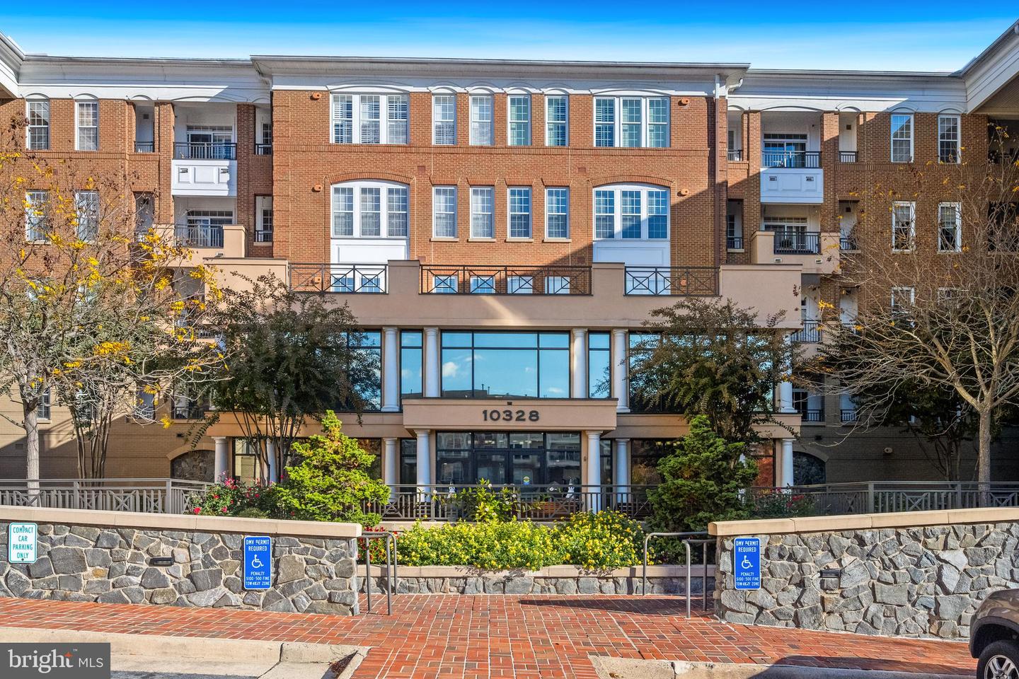 10328 SAGER AVE #424, FAIRFAX, Virginia 22030, 2 Bedrooms Bedrooms, ,2 BathroomsBathrooms,Residential,For sale,10328 SAGER AVE #424,VAFC2007266 MLS # VAFC2007266