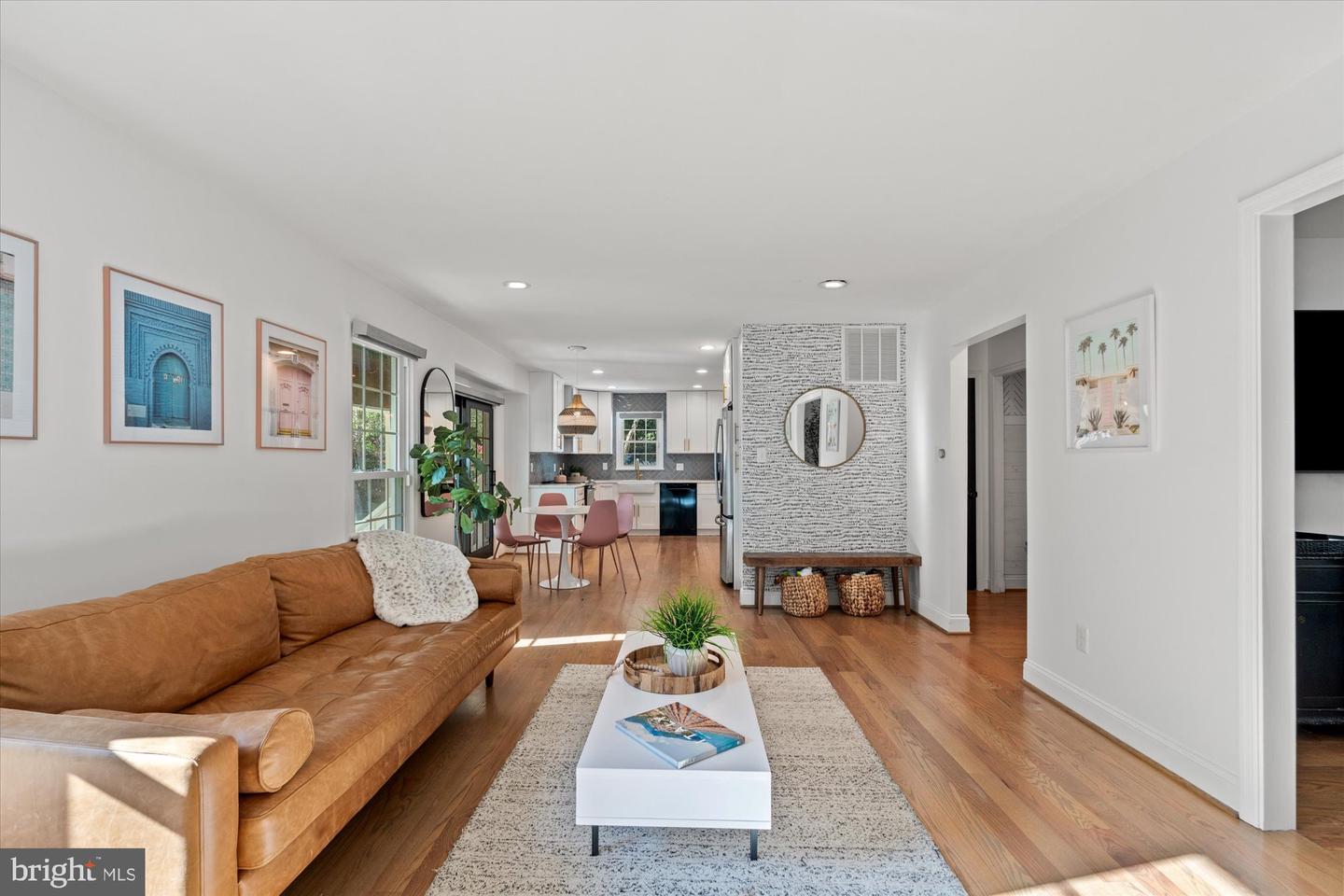 934 HARRIMAN ST, GREAT FALLS, Virginia 22066, 4 Bedrooms Bedrooms, 7 Rooms Rooms,3 BathroomsBathrooms,Residential,For sale,934 HARRIMAN ST,VAFX2276676 MLS # VAFX2276676