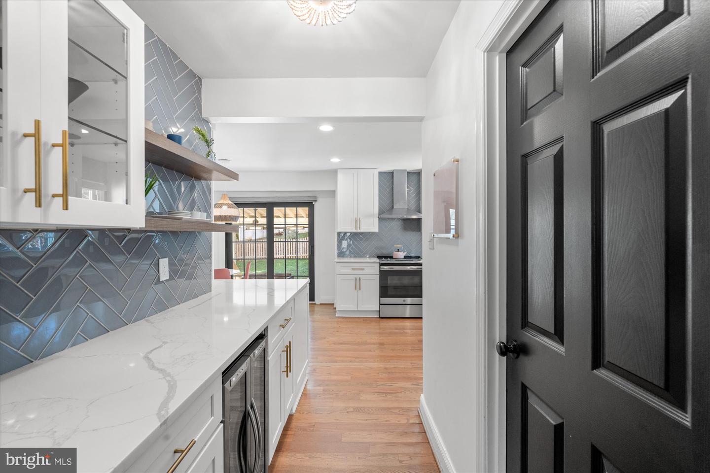 934 HARRIMAN ST, GREAT FALLS, Virginia 22066, 4 Bedrooms Bedrooms, 7 Rooms Rooms,3 BathroomsBathrooms,Residential,For sale,934 HARRIMAN ST,VAFX2276676 MLS # VAFX2276676