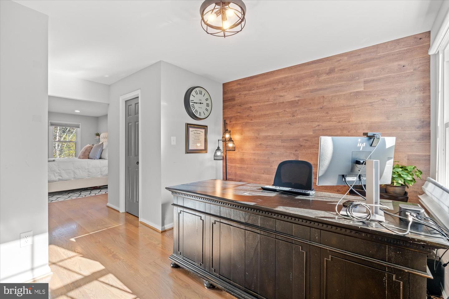 934 HARRIMAN ST, GREAT FALLS, Virginia 22066, 4 Bedrooms Bedrooms, 7 Rooms Rooms,3 BathroomsBathrooms,Residential,For sale,934 HARRIMAN ST,VAFX2276676 MLS # VAFX2276676