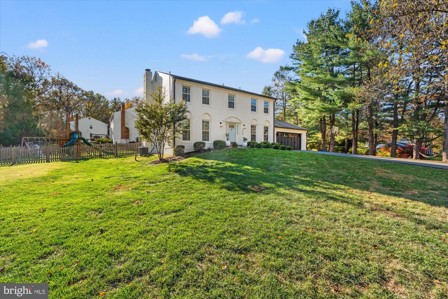 934 HARRIMAN ST, GREAT FALLS, Virginia 22066, 4 Bedrooms Bedrooms, 7 Rooms Rooms,3 BathroomsBathrooms,Residential,For sale,934 HARRIMAN ST,VAFX2276676 MLS # VAFX2276676