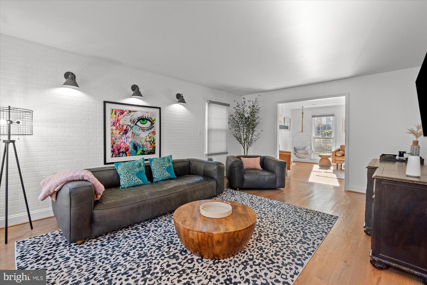 934 HARRIMAN ST, GREAT FALLS, Virginia 22066, 4 Bedrooms Bedrooms, 7 Rooms Rooms,3 BathroomsBathrooms,Residential,For sale,934 HARRIMAN ST,VAFX2276676 MLS # VAFX2276676