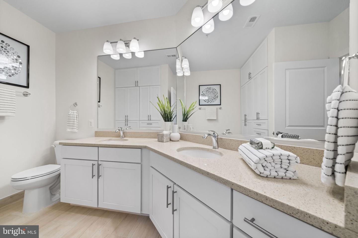 9450 SILVER KING CT #202, FAIRFAX, Virginia 22031, 3 Bedrooms Bedrooms, ,2 BathroomsBathrooms,Residential,For sale,9450 SILVER KING CT #202,VAFC2007268 MLS # VAFC2007268