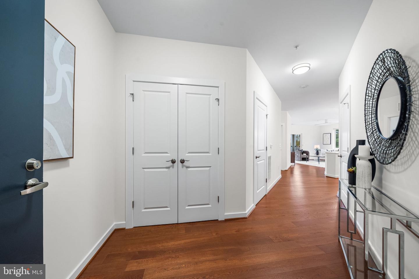 9450 SILVER KING CT #202, FAIRFAX, Virginia 22031, 3 Bedrooms Bedrooms, ,2 BathroomsBathrooms,Residential,For sale,9450 SILVER KING CT #202,VAFC2007268 MLS # VAFC2007268