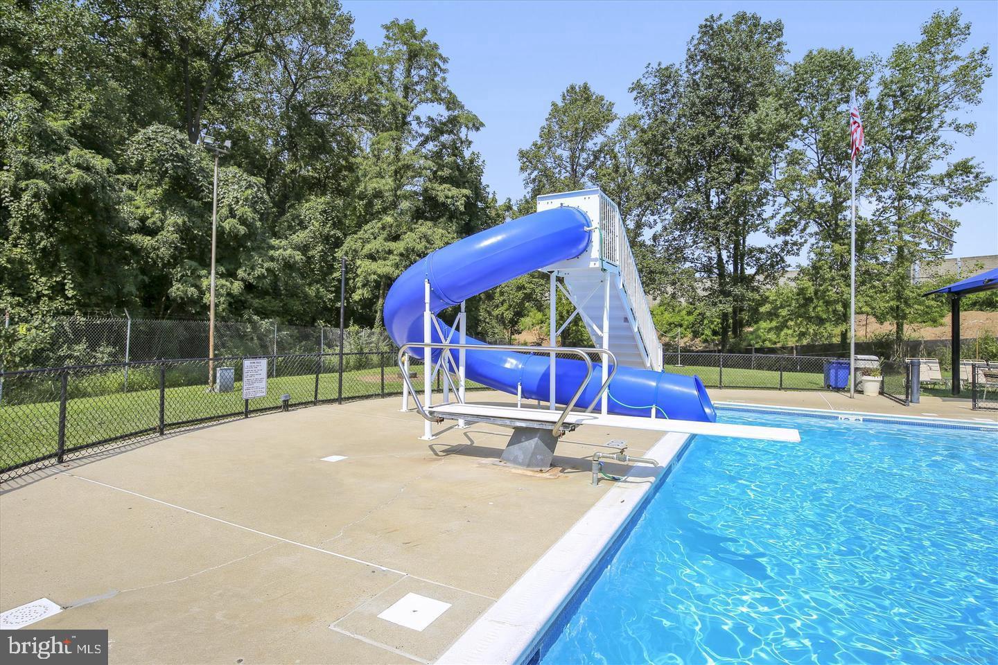 10171 FAIR WOODS DR #301, FAIRFAX, Virginia 22030, 2 Bedrooms Bedrooms, ,1 BathroomBathrooms,Residential,For sale,10171 FAIR WOODS DR #301,VAFC2007270 MLS # VAFC2007270 10171 FAIR WOODS DR #301, FAIRFAX, Virginia 22030, 2 Bedrooms Bedrooms, ,1 BathroomBathrooms,Residential,For sale,10171 FAIR WOODS DR #301,VAFC2007270 MLS # VAFC2007270