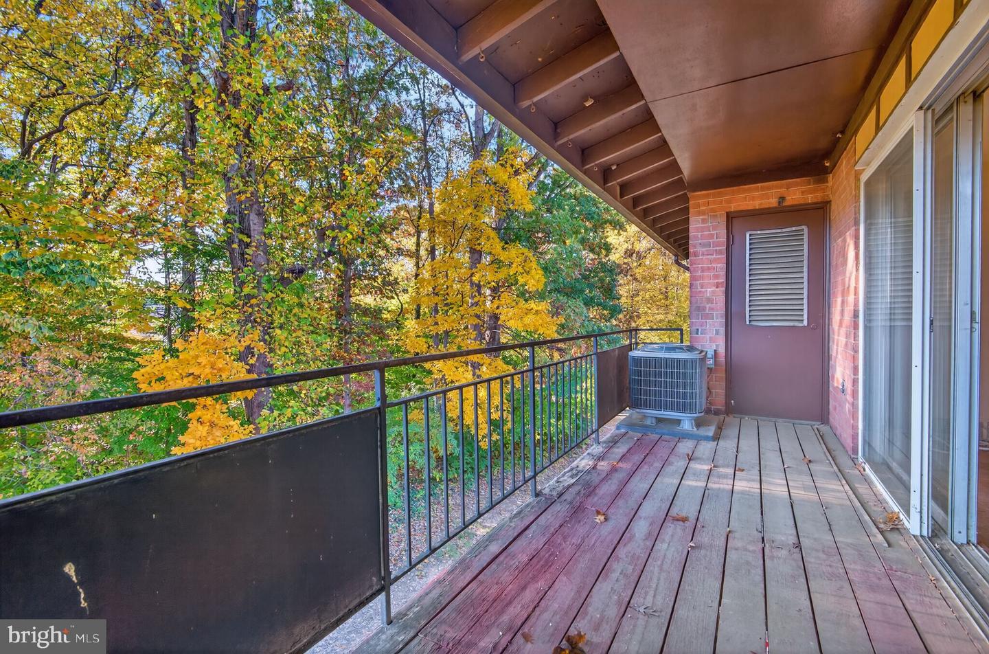 10171 FAIR WOODS DR #301, FAIRFAX, Virginia 22030, 2 Bedrooms Bedrooms, ,1 BathroomBathrooms,Residential,For sale,10171 FAIR WOODS DR #301,VAFC2007270 MLS # VAFC2007270 10171 FAIR WOODS DR #301, FAIRFAX, Virginia 22030, 2 Bedrooms Bedrooms, ,1 BathroomBathrooms,Residential,For sale,10171 FAIR WOODS DR #301,VAFC2007270 MLS # VAFC2007270