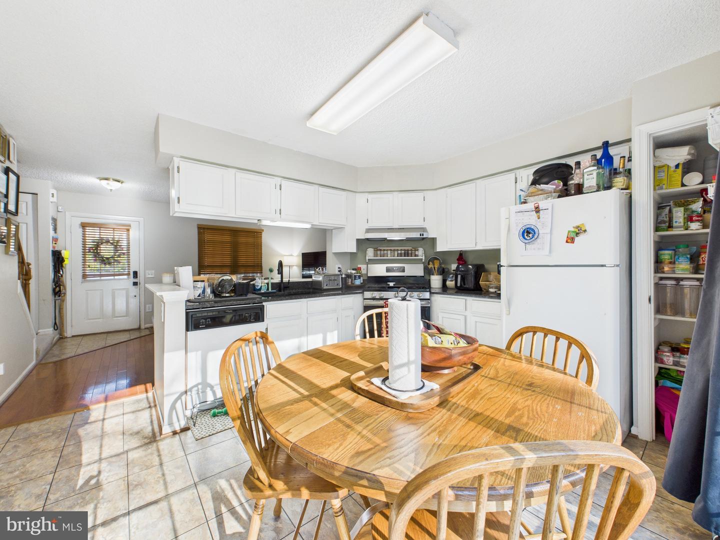 14785 GREEN PARK WAY, CENTREVILLE, Virginia 20120, 2 Bedrooms Bedrooms, ,1 BathroomBathrooms,Residential,For sale,14785 GREEN PARK WAY,VAFX2276792 MLS # VAFX2276792