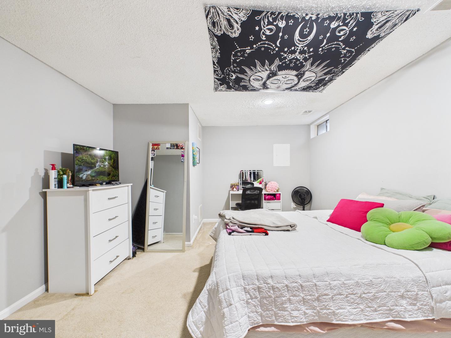 14785 GREEN PARK WAY, CENTREVILLE, Virginia 20120, 2 Bedrooms Bedrooms, ,1 BathroomBathrooms,Residential,For sale,14785 GREEN PARK WAY,VAFX2276792 MLS # VAFX2276792