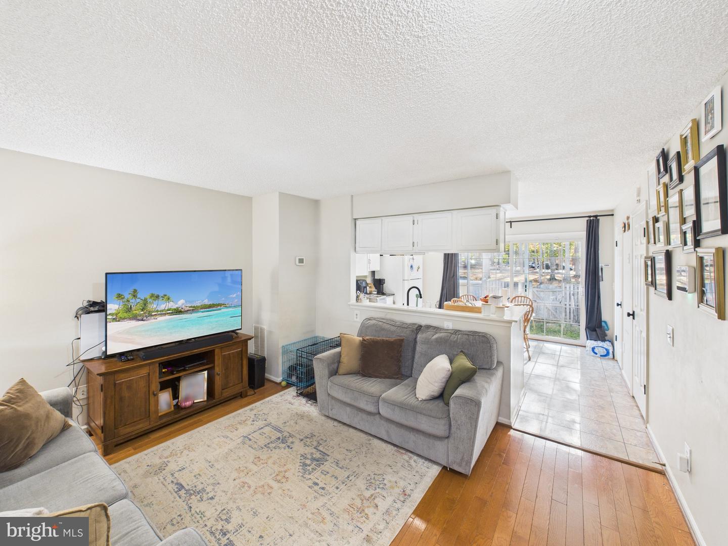 14785 GREEN PARK WAY, CENTREVILLE, Virginia 20120, 2 Bedrooms Bedrooms, ,1 BathroomBathrooms,Residential,For sale,14785 GREEN PARK WAY,VAFX2276792 MLS # VAFX2276792