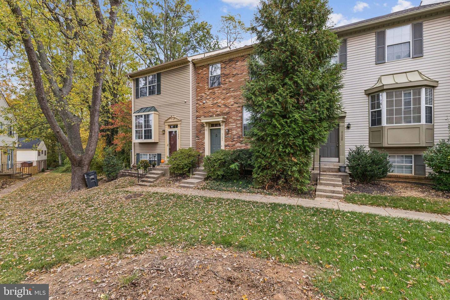 9606 BLAKE LN, FAIRFAX, Virginia 22031, 3 Bedrooms Bedrooms, ,2 BathroomsBathrooms,Residential,For sale,9606 BLAKE LN,VAFX2276822 MLS # VAFX2276822