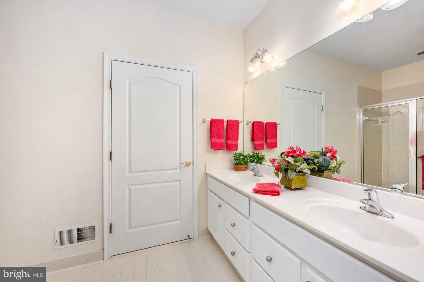 20 HARBORTON LN #15-4, FREDERICKSBURG, Virginia 22406, 2 Bedrooms Bedrooms, ,2 BathroomsBathrooms,Residential,For sale,20 HARBORTON LN #15-4,VAST2043894 MLS # VAST2043894