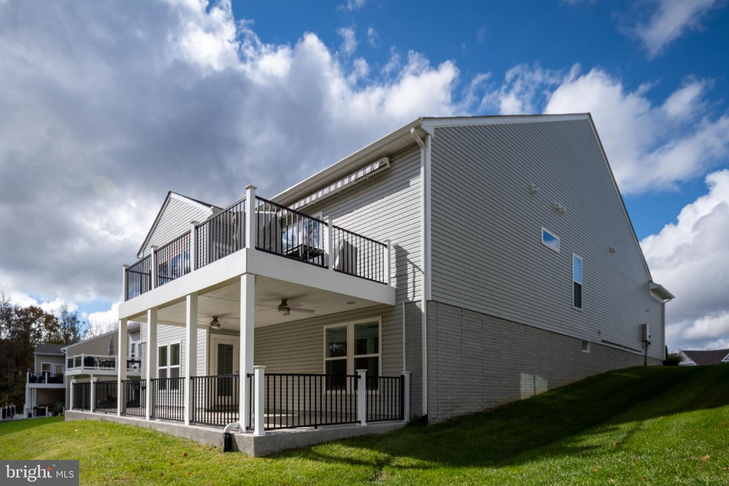 27 SANIBEL DR, FREDERICKSBURG, Virginia 22406, 2 Bedrooms Bedrooms, ,3 BathroomsBathrooms,Residential,For sale,27 SANIBEL DR,VAST2043900 MLS # VAST2043900