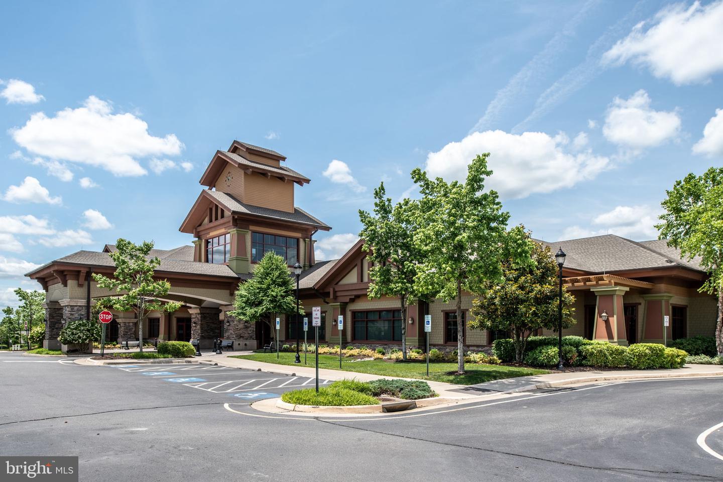 27 SANIBEL DR, FREDERICKSBURG, Virginia 22406, 2 Bedrooms Bedrooms, ,3 BathroomsBathrooms,Residential,For sale,27 SANIBEL DR,VAST2043900 MLS # VAST2043900