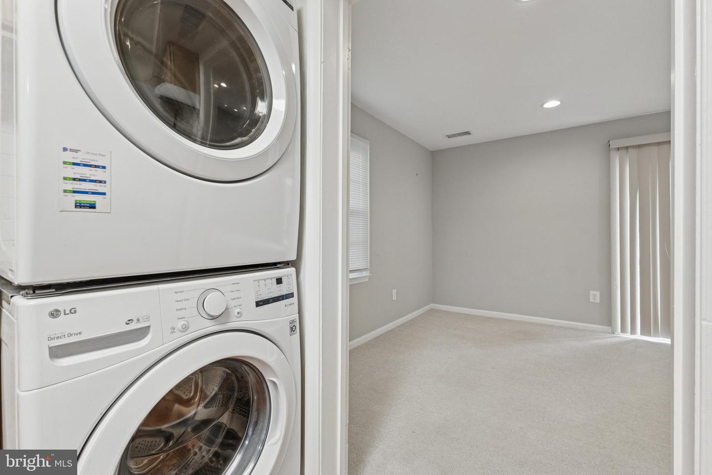 1049-A MARGATE CT, STERLING, Virginia 20164, 3 Bedrooms Bedrooms, ,2 BathroomsBathrooms,Residential,For sale,1049-A MARGATE CT,VALO2110038 MLS # VALO2110038