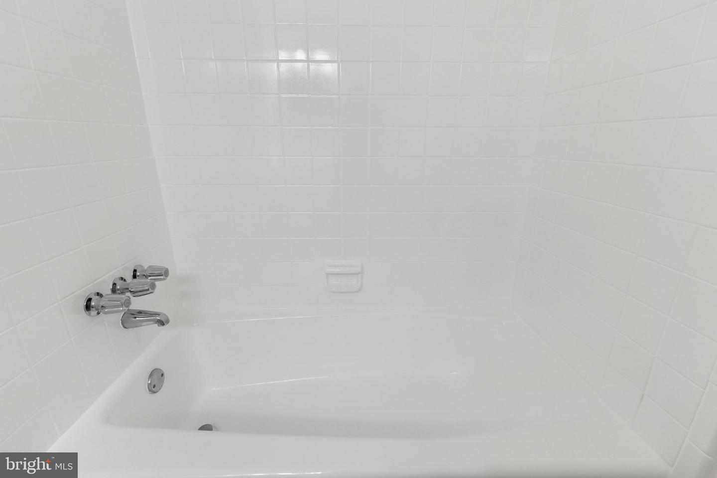 1049-A MARGATE CT, STERLING, Virginia 20164, 3 Bedrooms Bedrooms, ,2 BathroomsBathrooms,Residential,For sale,1049-A MARGATE CT,VALO2110038 MLS # VALO2110038