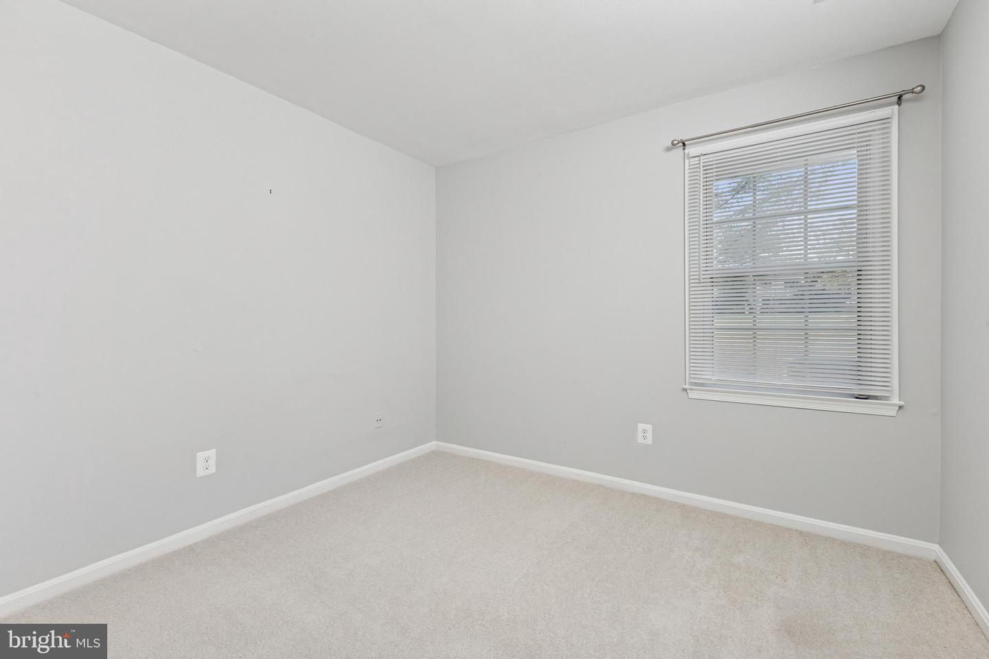 1049-A MARGATE CT, STERLING, Virginia 20164, 3 Bedrooms Bedrooms, ,2 BathroomsBathrooms,Residential,For sale,1049-A MARGATE CT,VALO2110038 MLS # VALO2110038