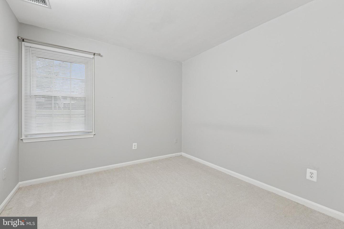 1049-A MARGATE CT, STERLING, Virginia 20164, 3 Bedrooms Bedrooms, ,2 BathroomsBathrooms,Residential,For sale,1049-A MARGATE CT,VALO2110038 MLS # VALO2110038