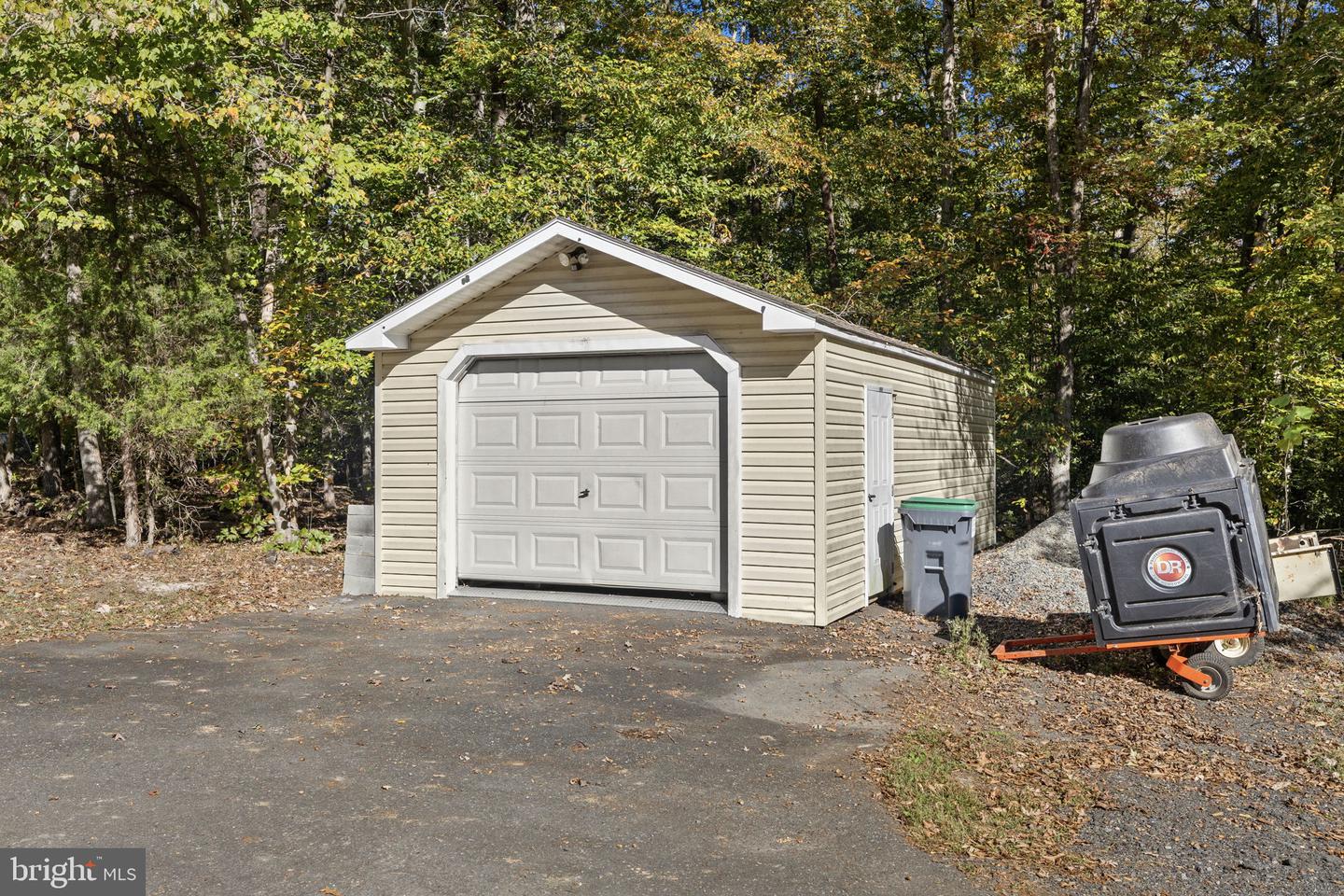 135 OLD CROPPS MILL RD, FREDERICKSBURG, Virginia 22406, 4 Bedrooms Bedrooms, ,2 BathroomsBathrooms,Residential,For sale,135 OLD CROPPS MILL RD,VAST2043914 MLS # VAST2043914