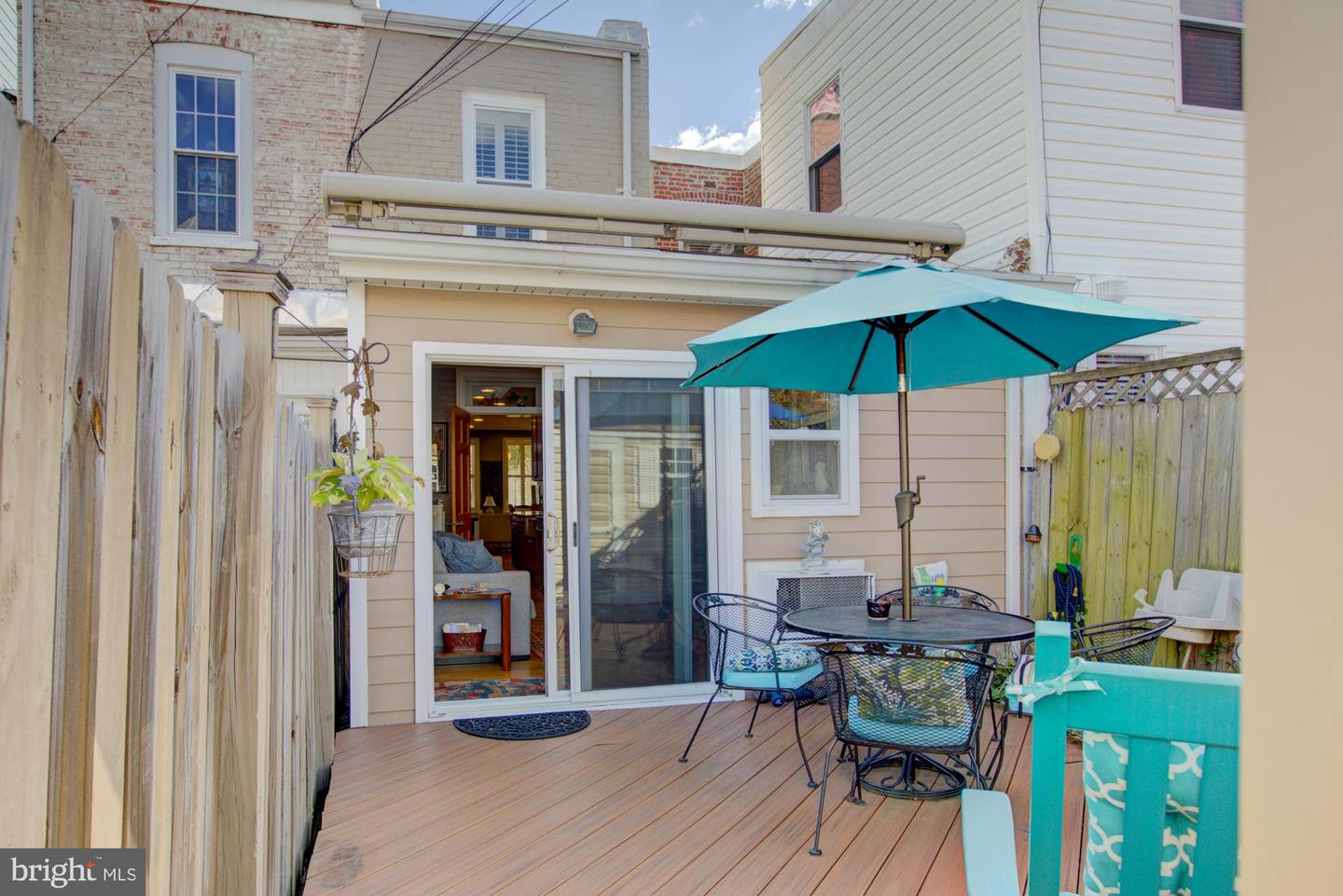 333 16TH ST SE, WASHINGTON, District Of Columbia 20003, 2 Bedrooms Bedrooms, 5 Rooms Rooms,3 BathroomsBathrooms,Residential,For sale,333 16TH ST SE,DCDC2229652 MLS # DCDC2229652