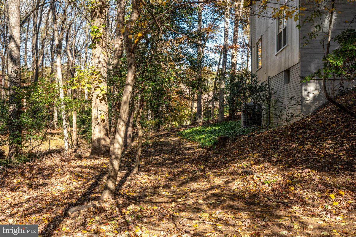 3219 HISTORY DR, OAKTON, Virginia 22124, 5 Bedrooms Bedrooms, ,2 BathroomsBathrooms,Residential,For sale,3219 HISTORY DR,VAFX2277030 MLS # VAFX2277030 3219 HISTORY DR, OAKTON, Virginia 22124, 5 Bedrooms Bedrooms, ,2 BathroomsBathrooms,Residential,For sale,3219 HISTORY DR,VAFX2277030 MLS # VAFX2277030