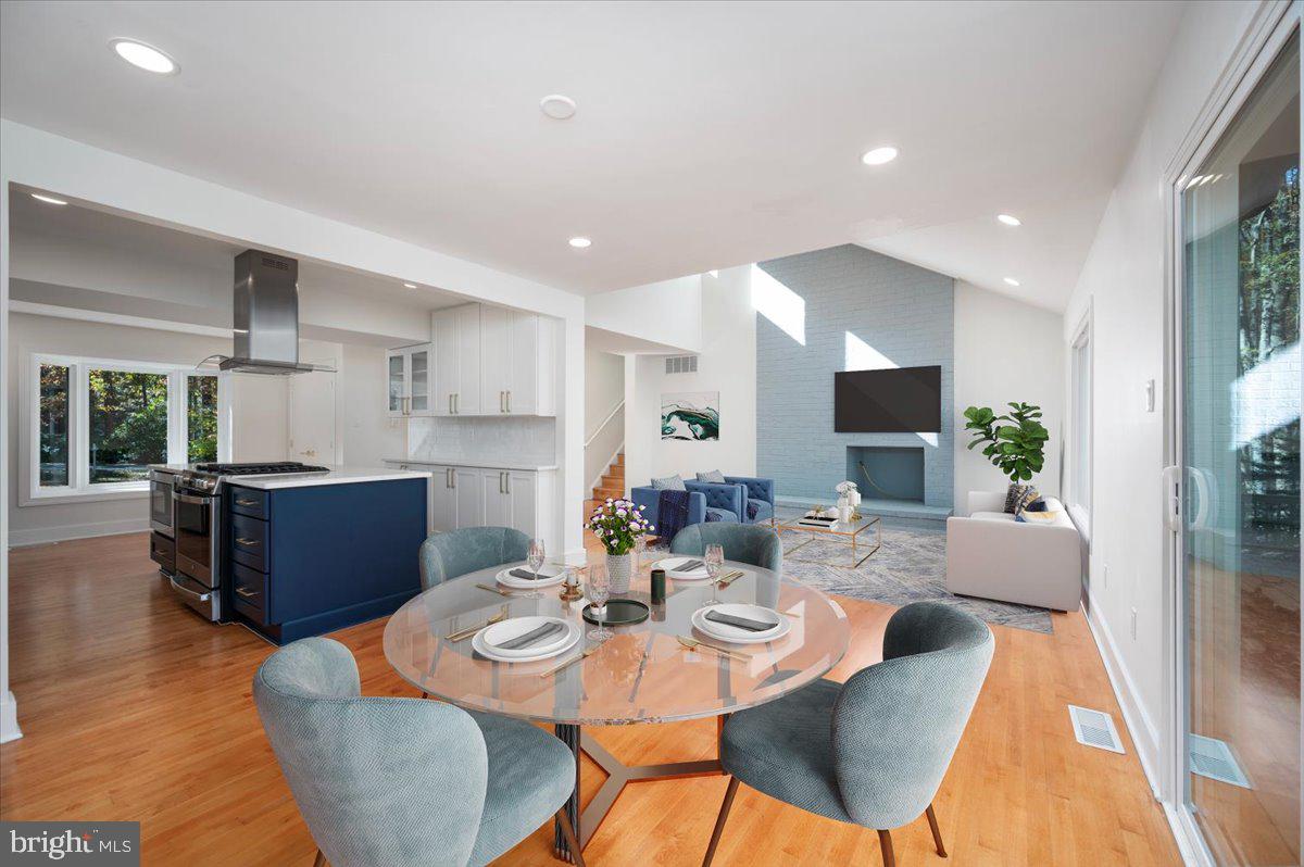 3219 HISTORY DR, OAKTON, Virginia 22124, 5 Bedrooms Bedrooms, ,2 BathroomsBathrooms,Residential,For sale,3219 HISTORY DR,VAFX2277030 MLS # VAFX2277030 3219 HISTORY DR, OAKTON, Virginia 22124, 5 Bedrooms Bedrooms, ,2 BathroomsBathrooms,Residential,For sale,3219 HISTORY DR,VAFX2277030 MLS # VAFX2277030