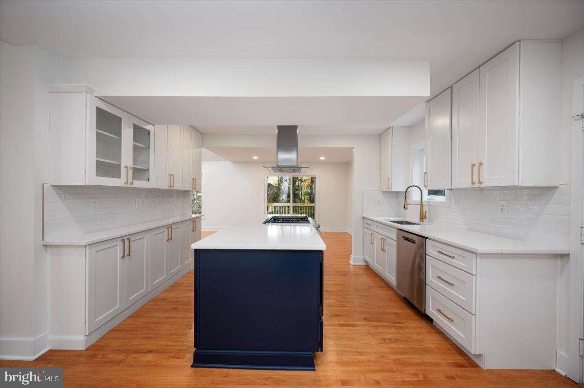 3219 HISTORY DR, OAKTON, Virginia 22124, 5 Bedrooms Bedrooms, ,2 BathroomsBathrooms,Residential,For sale,3219 HISTORY DR,VAFX2277030 MLS # VAFX2277030 3219 HISTORY DR, OAKTON, Virginia 22124, 5 Bedrooms Bedrooms, ,2 BathroomsBathrooms,Residential,For sale,3219 HISTORY DR,VAFX2277030 MLS # VAFX2277030