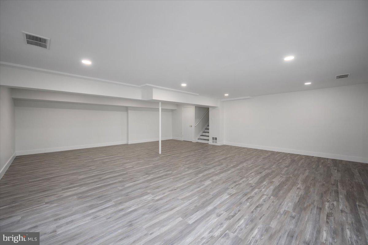 3219 HISTORY DR, OAKTON, Virginia 22124, 5 Bedrooms Bedrooms, ,2 BathroomsBathrooms,Residential,For sale,3219 HISTORY DR,VAFX2277030 MLS # VAFX2277030 3219 HISTORY DR, OAKTON, Virginia 22124, 5 Bedrooms Bedrooms, ,2 BathroomsBathrooms,Residential,For sale,3219 HISTORY DR,VAFX2277030 MLS # VAFX2277030