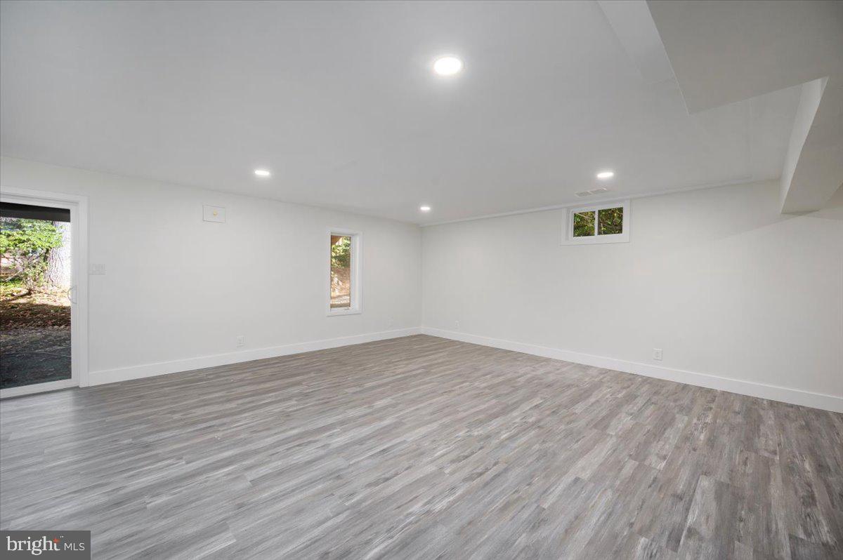 3219 HISTORY DR, OAKTON, Virginia 22124, 5 Bedrooms Bedrooms, ,2 BathroomsBathrooms,Residential,For sale,3219 HISTORY DR,VAFX2277030 MLS # VAFX2277030 3219 HISTORY DR, OAKTON, Virginia 22124, 5 Bedrooms Bedrooms, ,2 BathroomsBathrooms,Residential,For sale,3219 HISTORY DR,VAFX2277030 MLS # VAFX2277030