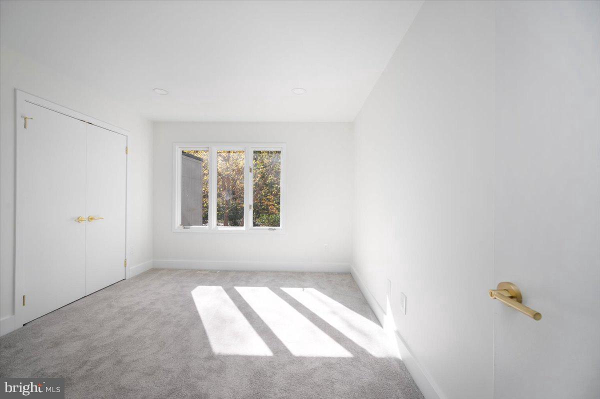 3219 HISTORY DR, OAKTON, Virginia 22124, 5 Bedrooms Bedrooms, ,2 BathroomsBathrooms,Residential,For sale,3219 HISTORY DR,VAFX2277030 MLS # VAFX2277030 3219 HISTORY DR, OAKTON, Virginia 22124, 5 Bedrooms Bedrooms, ,2 BathroomsBathrooms,Residential,For sale,3219 HISTORY DR,VAFX2277030 MLS # VAFX2277030