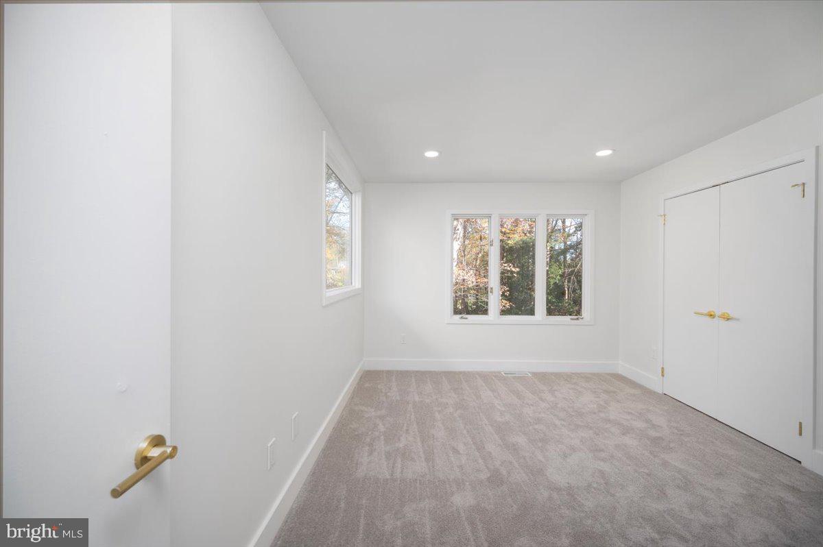 3219 HISTORY DR, OAKTON, Virginia 22124, 5 Bedrooms Bedrooms, ,2 BathroomsBathrooms,Residential,For sale,3219 HISTORY DR,VAFX2277030 MLS # VAFX2277030 3219 HISTORY DR, OAKTON, Virginia 22124, 5 Bedrooms Bedrooms, ,2 BathroomsBathrooms,Residential,For sale,3219 HISTORY DR,VAFX2277030 MLS # VAFX2277030