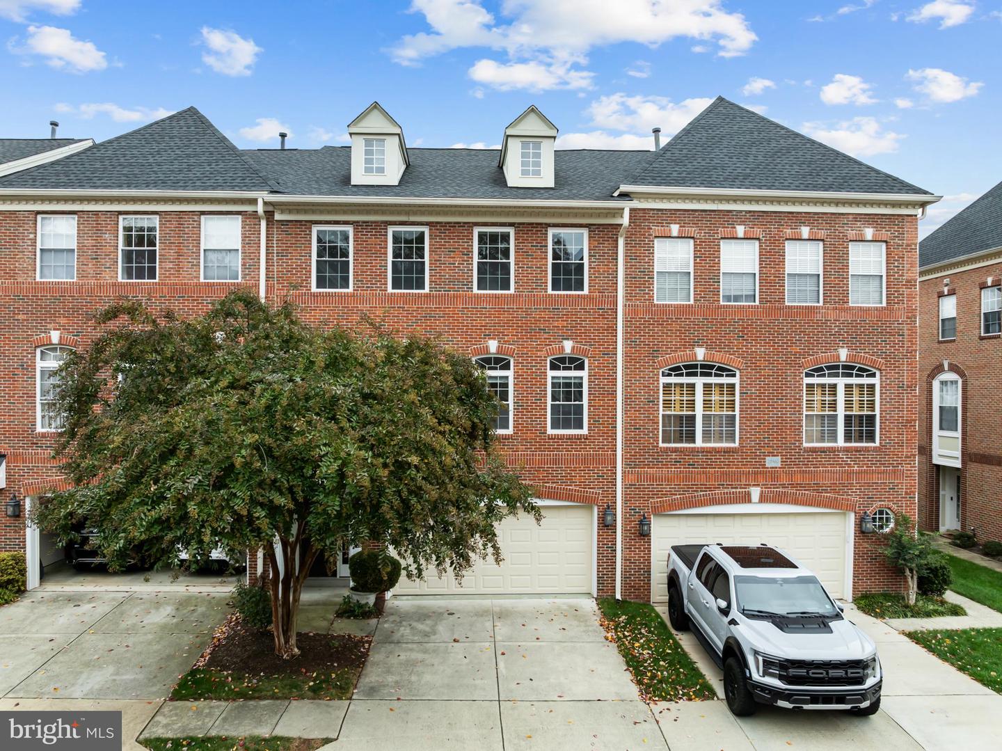 20366 CLOVER FIELD TER, STERLING, Virginia 20165, 4 Bedrooms Bedrooms, ,2 BathroomsBathrooms,Residential,For sale,20366 CLOVER FIELD TER,VALO2110134 MLS # VALO2110134