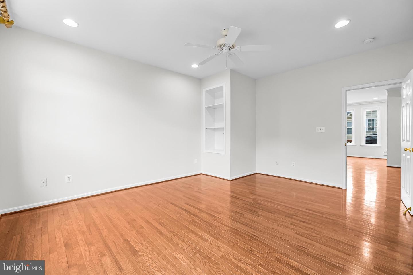 20366 CLOVER FIELD TER, STERLING, Virginia 20165, 4 Bedrooms Bedrooms, ,2 BathroomsBathrooms,Residential,For sale,20366 CLOVER FIELD TER,VALO2110134 MLS # VALO2110134