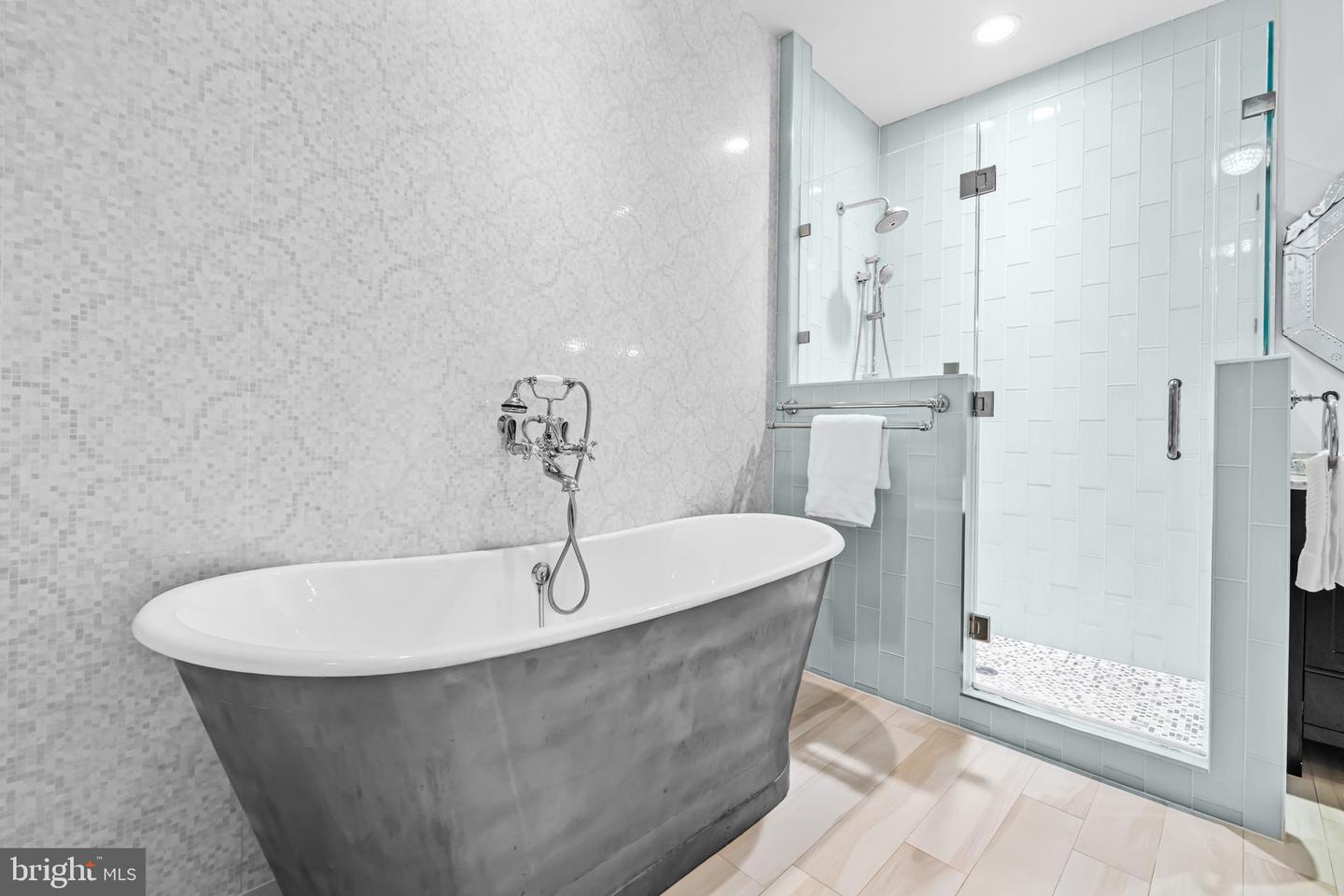 20366 CLOVER FIELD TER, STERLING, Virginia 20165, 4 Bedrooms Bedrooms, ,2 BathroomsBathrooms,Residential,For sale,20366 CLOVER FIELD TER,VALO2110134 MLS # VALO2110134